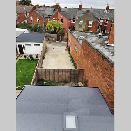 2Nd Floor Comfy Swindon Centre - Loft Studio Apartment Luaran gambar