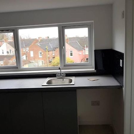 2Nd Floor Comfy Swindon Centre - Loft Studio Apartment Luaran gambar